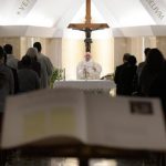 Papa: a Palavra de Deus é vida, não endurece o coração