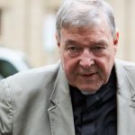 Papa confirma proibição do ministério episcopal do Cardeal Pell