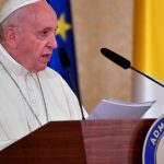 Papa faz discurso às Autoridades na Romênia