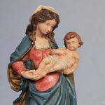 Maria é modelo de obediência, humanidade e maternidade