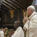Papa: adorar é um gesto de amor que muda a vida