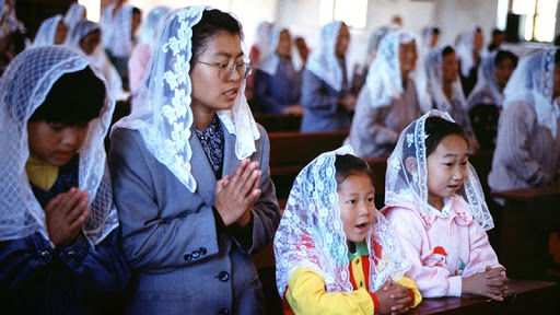 Governo comunista da China impõe ainda mais restrições aos grupos religiosos