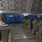 Papa: ser cristão significa aceitar o caminho de Jesus até a cruz