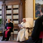 Francisco: a “paz” de alguns corresponde à “guerra” de outros. Esta não é a paz de Cristo
