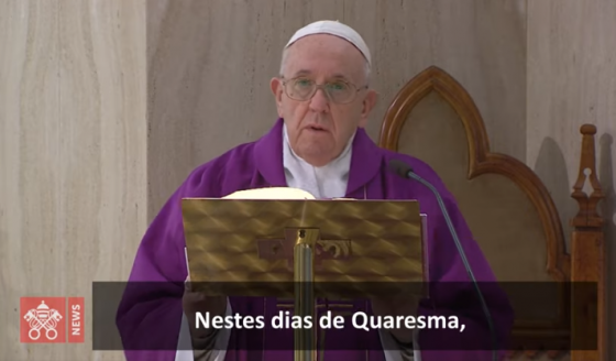 O Papa reza pelos inocentes que sofrem sentenças injustas