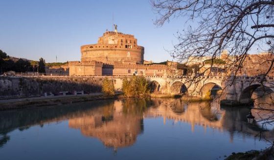 Vaticano convida profissionais de saúde às vilas de Castel Gandolfo em agradecimento