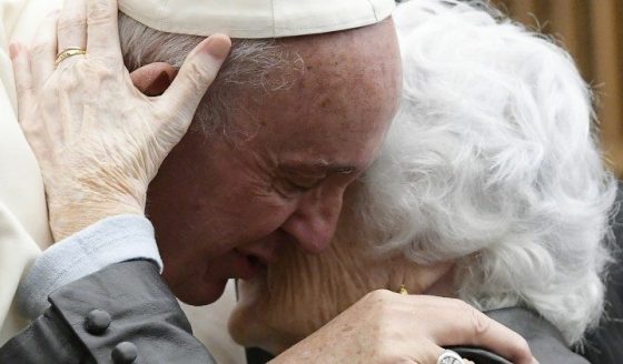 Julho, mês de nossos pais e mestres espirituais: os idosos