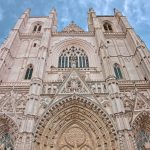 Prendem acólito que confessou ser o autor do incêndio da Catedral de Nantes
