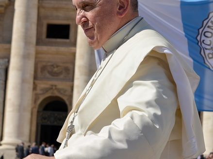 Visita surpresa do Papa às crianças do Centro Verão no Vaticano