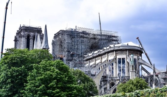 Catedral de Notre Dame será reconstruída como uma réplica do desenho original