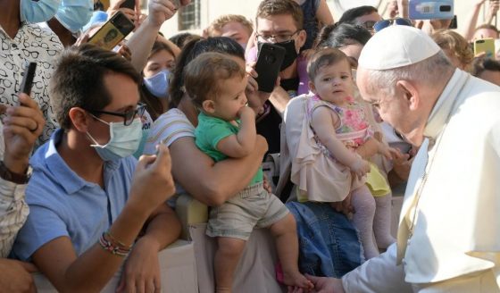 O Papa aos legisladores: valorizem a vida humana